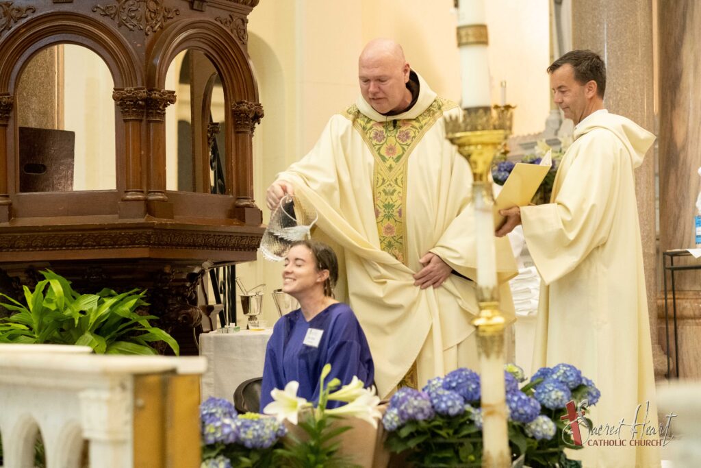 SacredHeart_EasterVigil’22-139